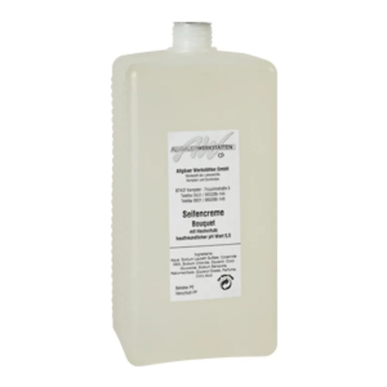 Eine durchsichtige Flasche mit einem weißen Etikett, auf dem „Seifencreme Bouquet“ steht. Die Flasche hat eine schmale Öffnung und enthält eine klare, flüssige Substanz. Die spezifischen Inhaltsstoffe oder Anwendungsanweisungen sind nicht sichtbar.